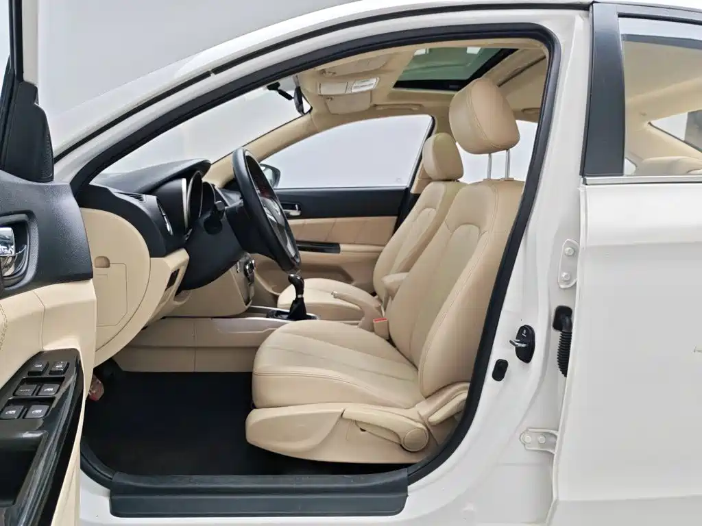 Changan Eado 2015 2015 1.6L Manual Luxury China V