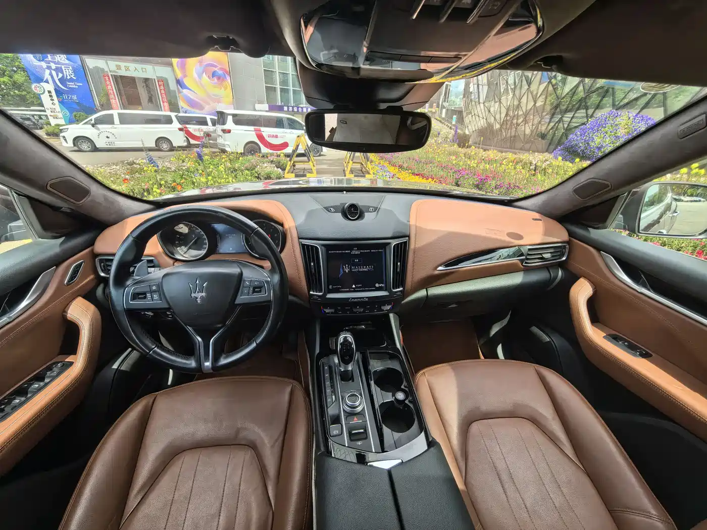 Maserati Levante 2018 3.0T Classic Edition фото 10
