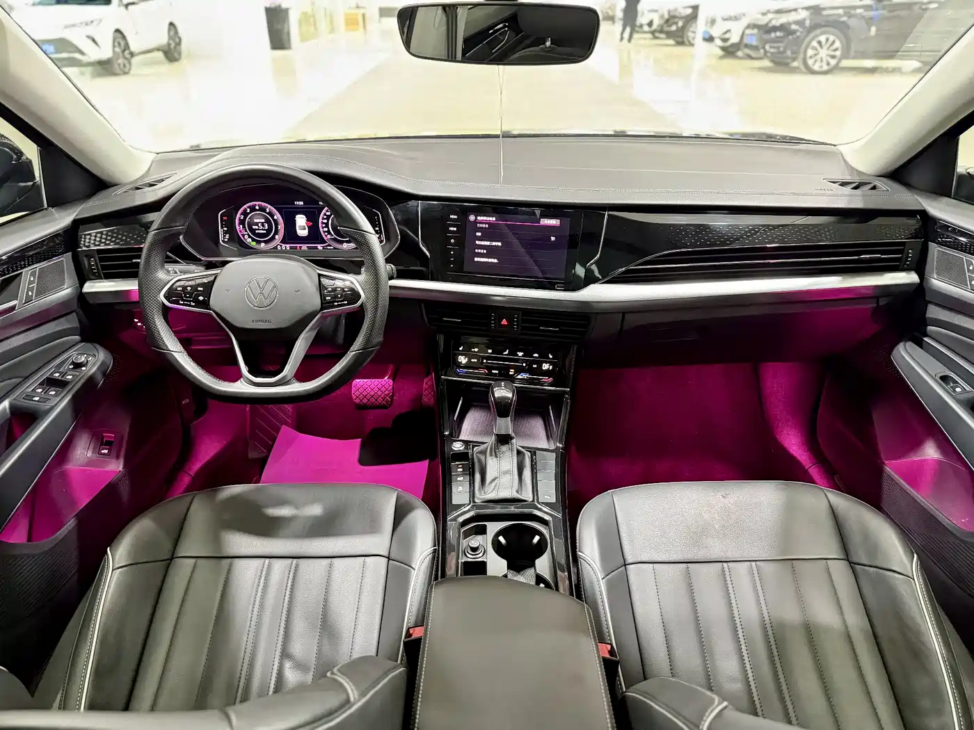 Volkswagen Passat 2023 330TSI Starlight Elite Edition фото 6