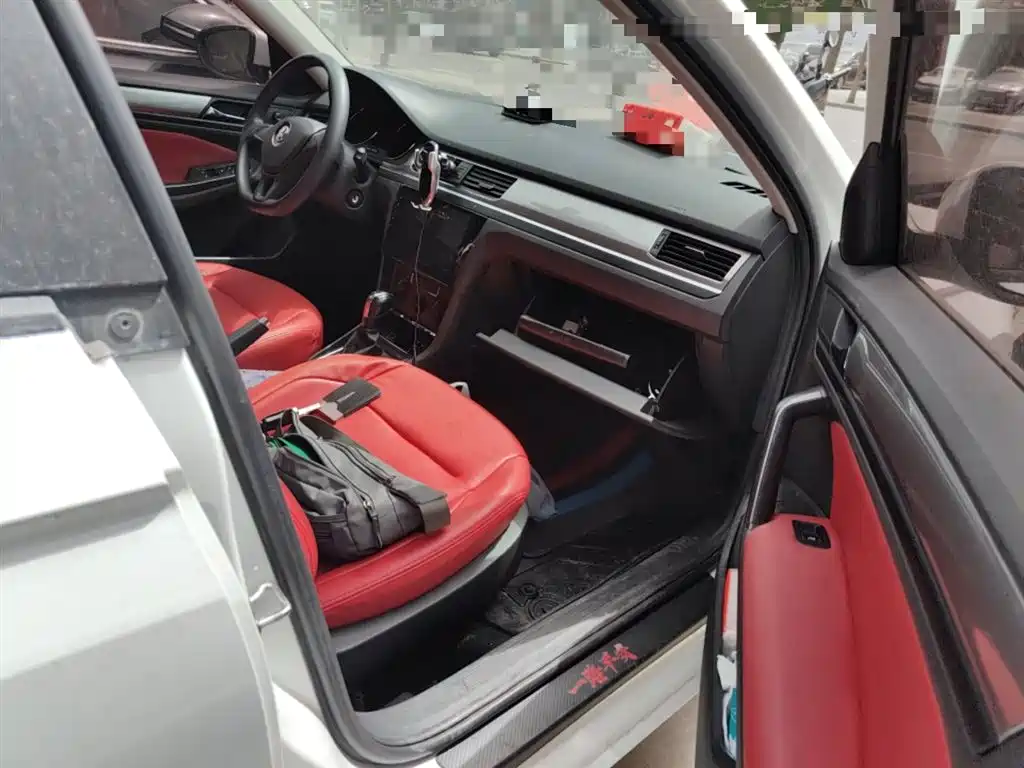 Volkswagen Bora 2018 1.5L Automatic Fashion фото 20