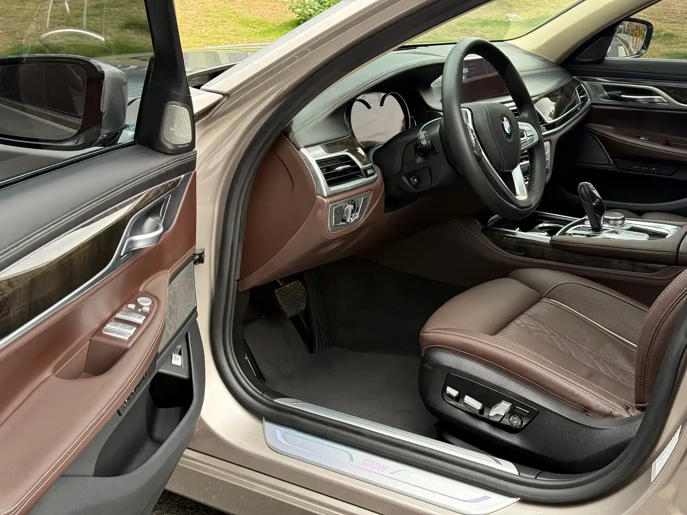 BMW 7 Series 2018 730Li Premium Type Excellence Package фото 8