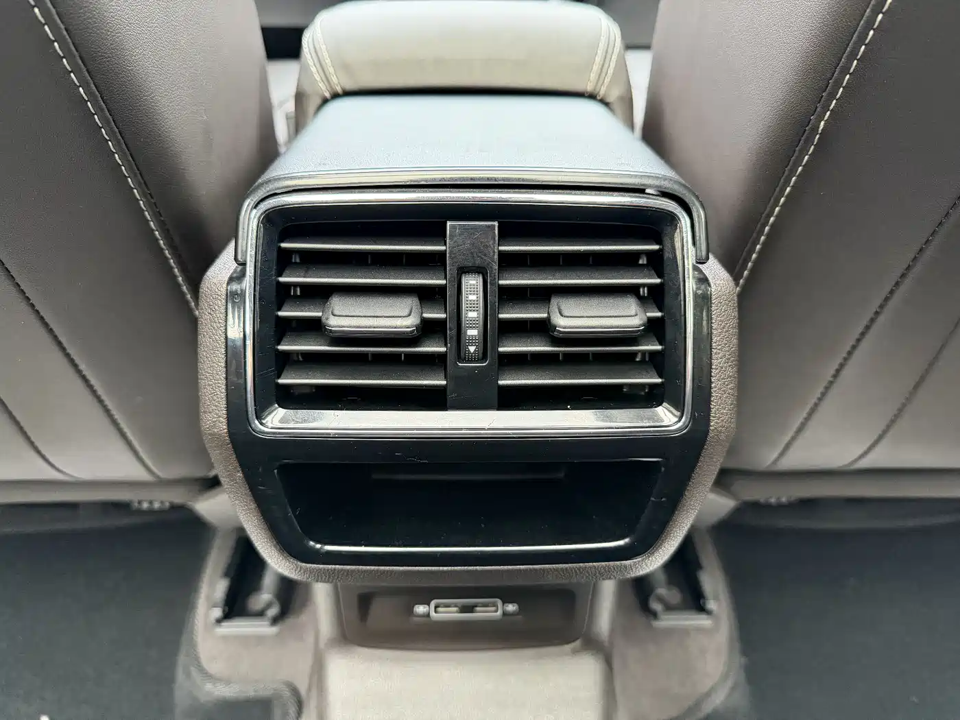 Škoda Kodiaq 2017 TSI330 7-seater 2WD Luxury Tech Edition фото 27