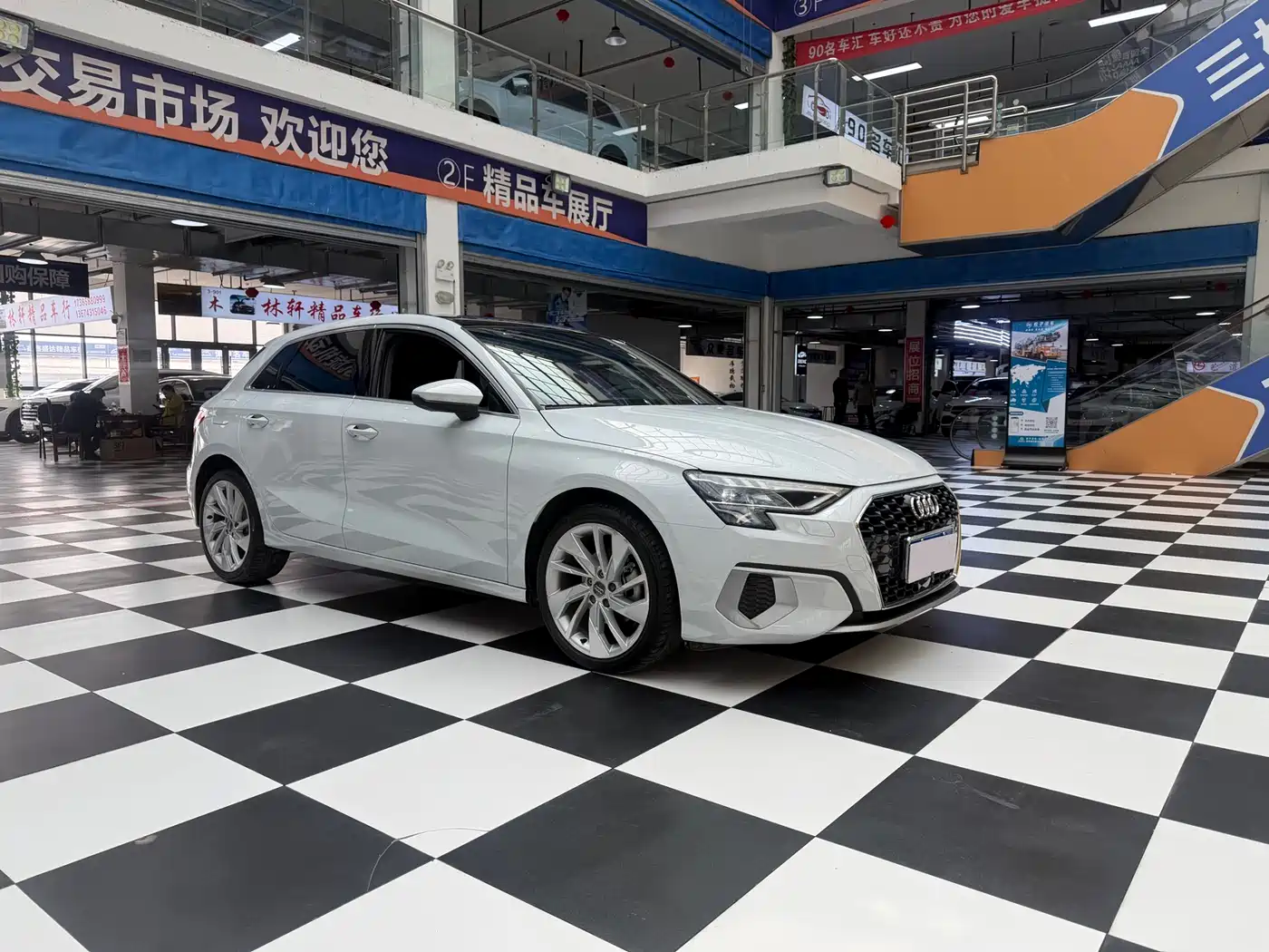 Audi A3 2021 Sportback 35 TFSI Luxury Elegance фото 3