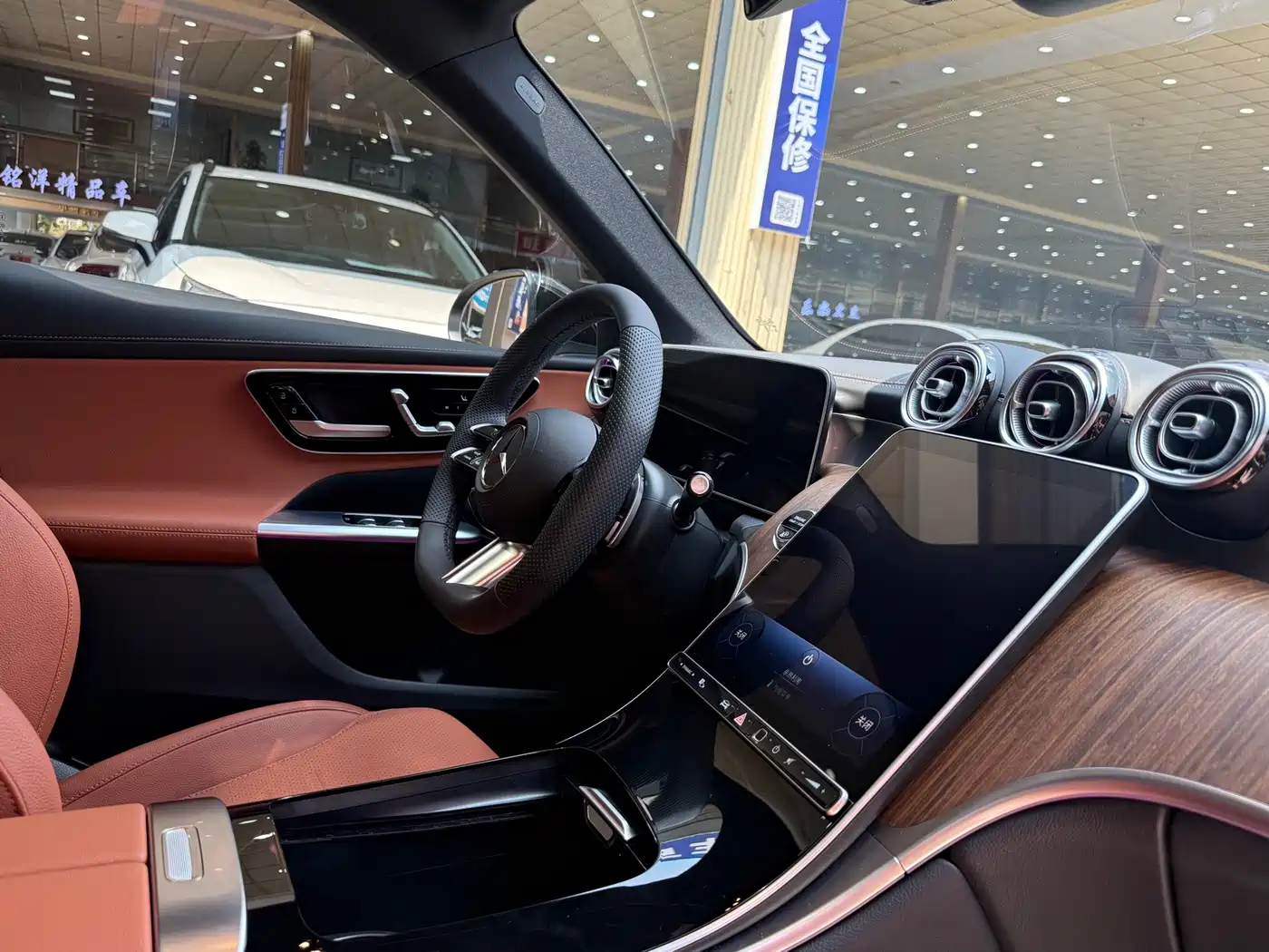 Mercedes-Benz GLC 2023 GLC 300 L 4MATIC Dynamic 7-Seater фото 12