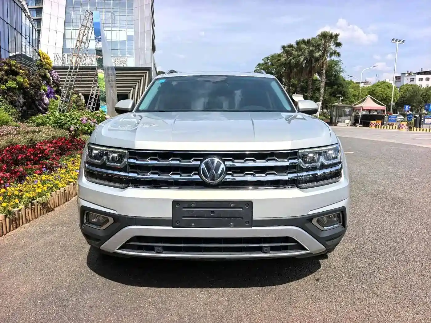 Volkswagen Teramont 2020 380TSI 4WD Luxury Edition China VI фото 2