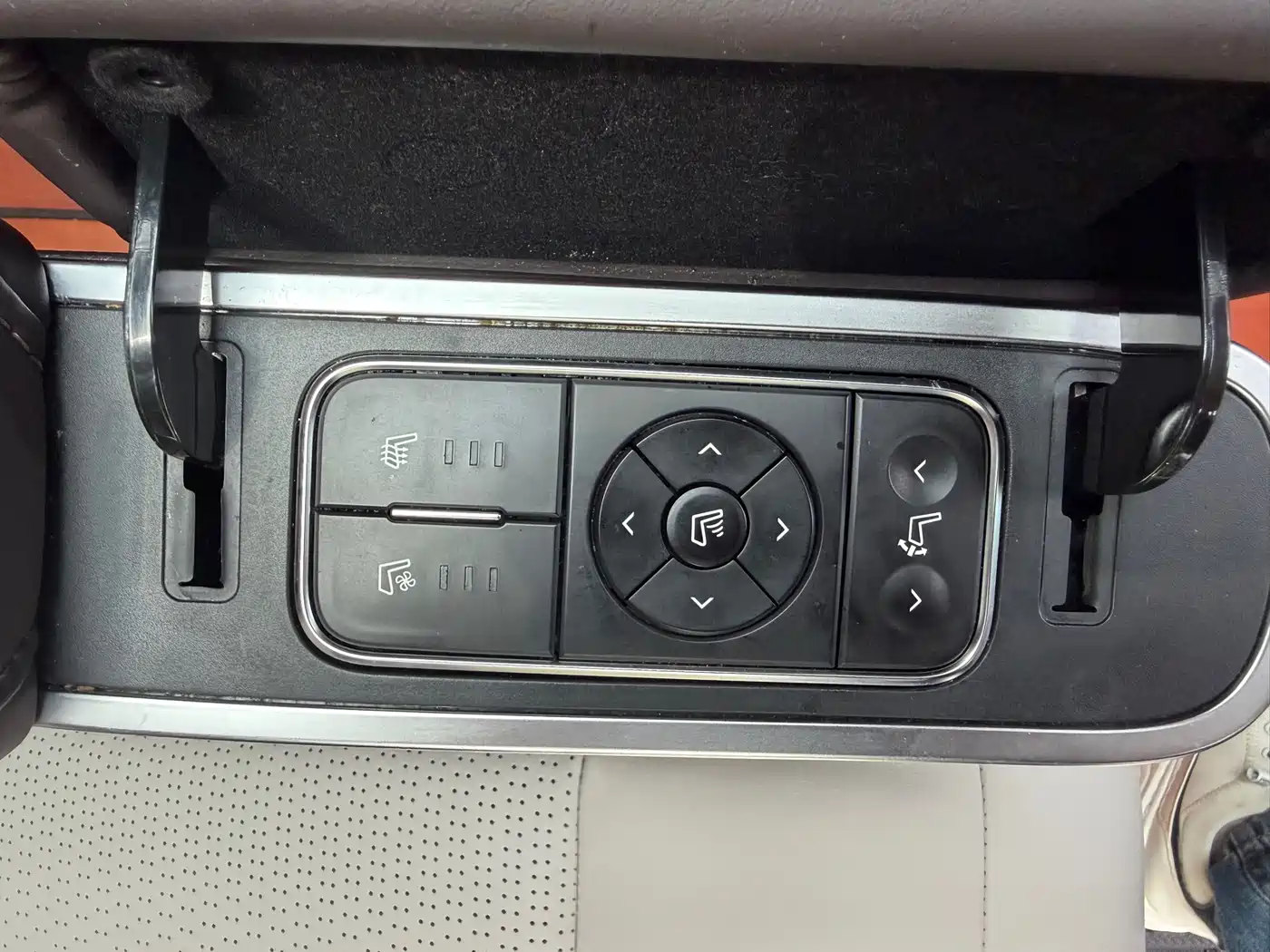 GAC Trumpchi Trumpchi M8 2021 Leading Show Series 390T Prestige Edition фото 13