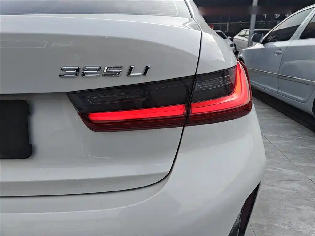 BMW 3 Series 2025 325Li M Sport Package фото 24