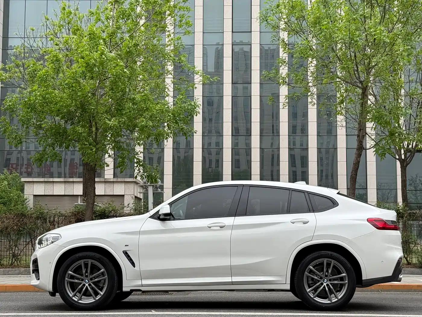 BMW X4 2020 xDrive25i M Sport Package фото 9