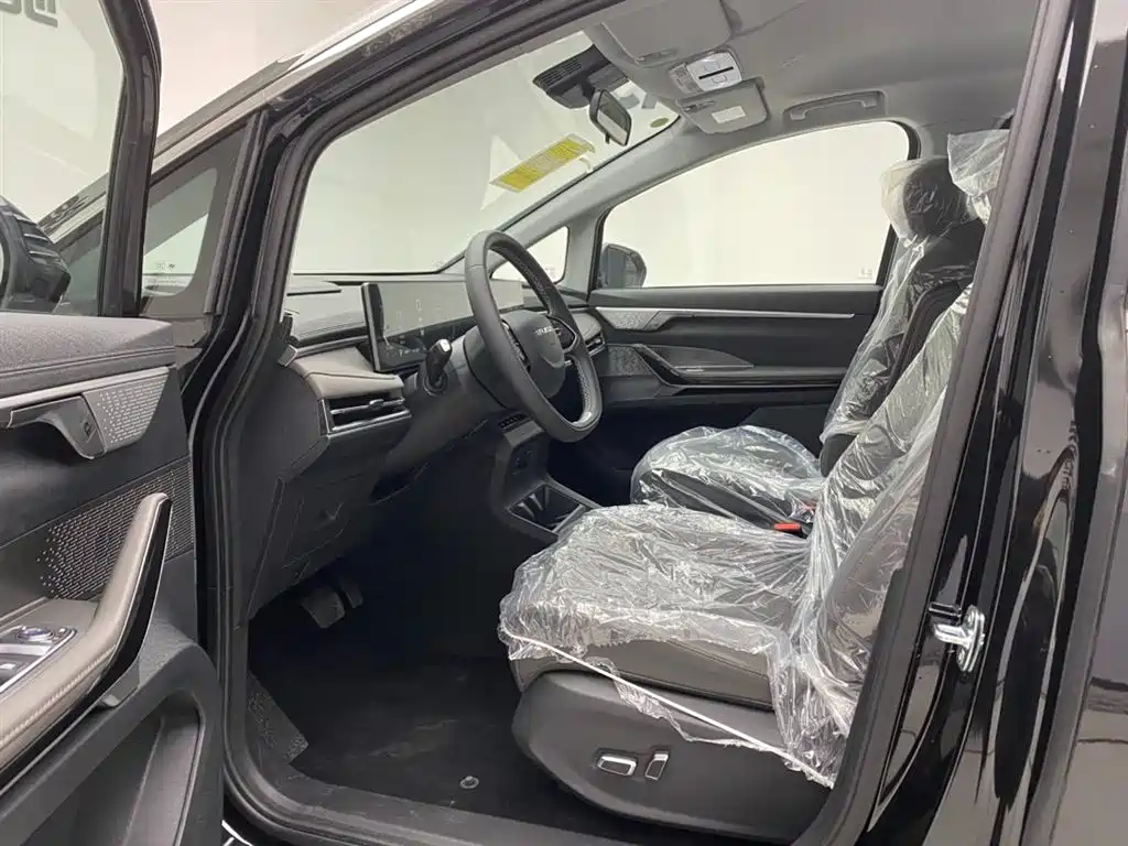 SAIC MAXUS EVERYONE 7