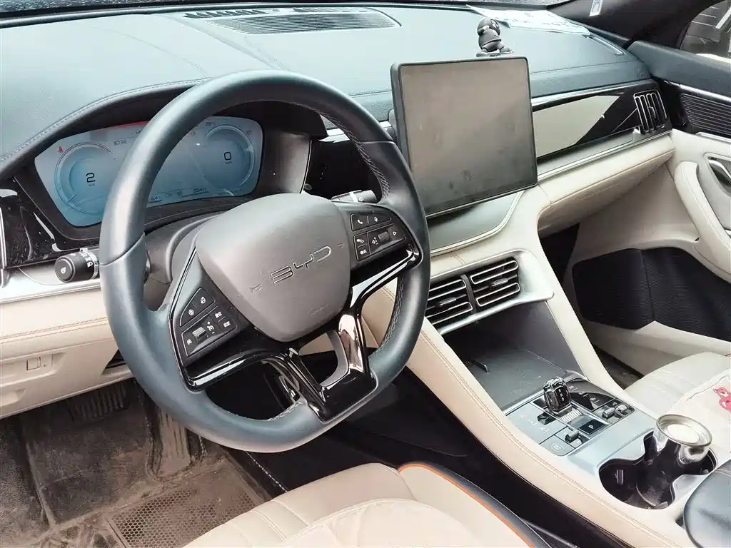 BYD Song PLUS PHEV 2024 Glory Edition DM-i 110km Flagship фото 10