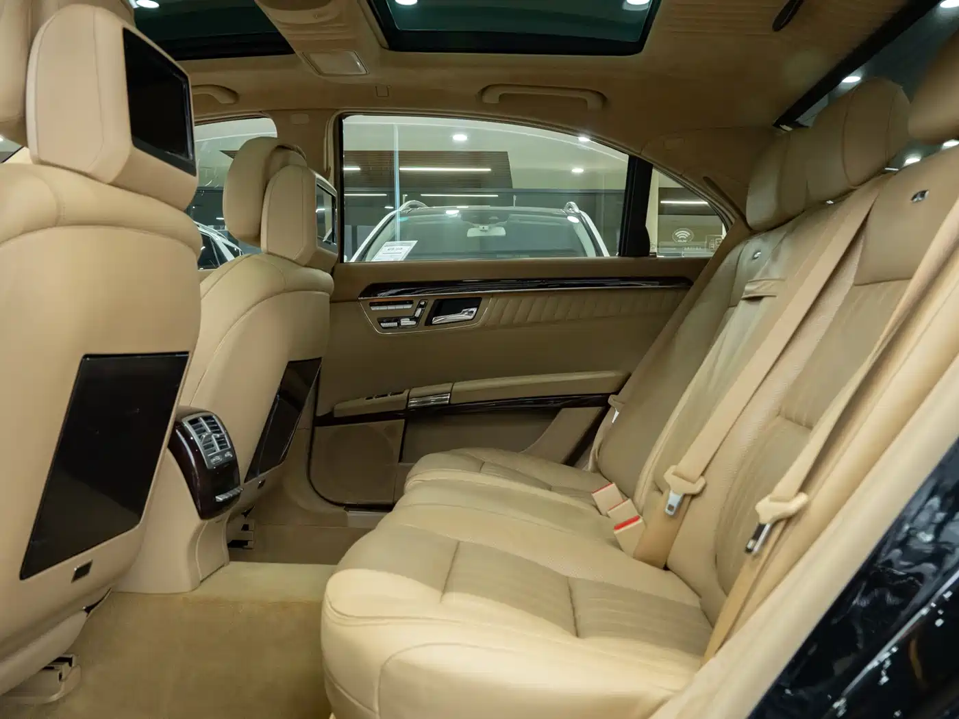 Mercedes-Benz S-Class 2012 S 600 L Grand Edition фото 28