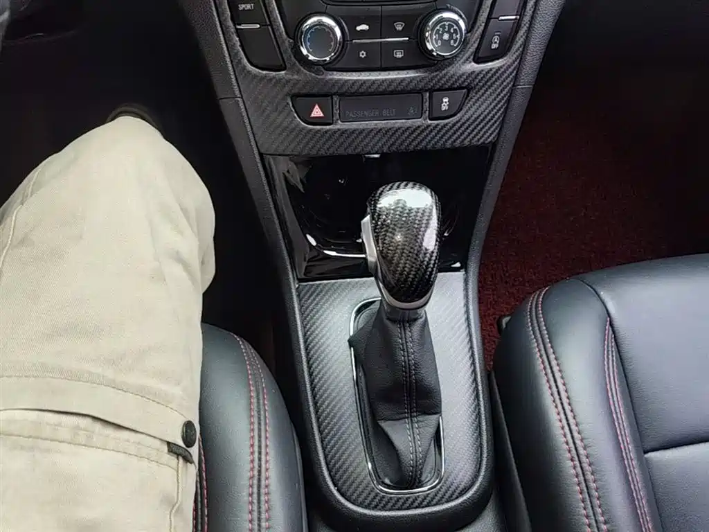 Buick Encore 2017 18T Automatic 2WD Urban Leading фото 14