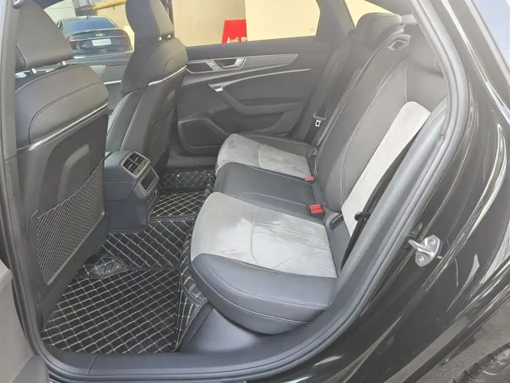 Audi A6L 2024 40 TFSI Luxury Dynamic фото 12