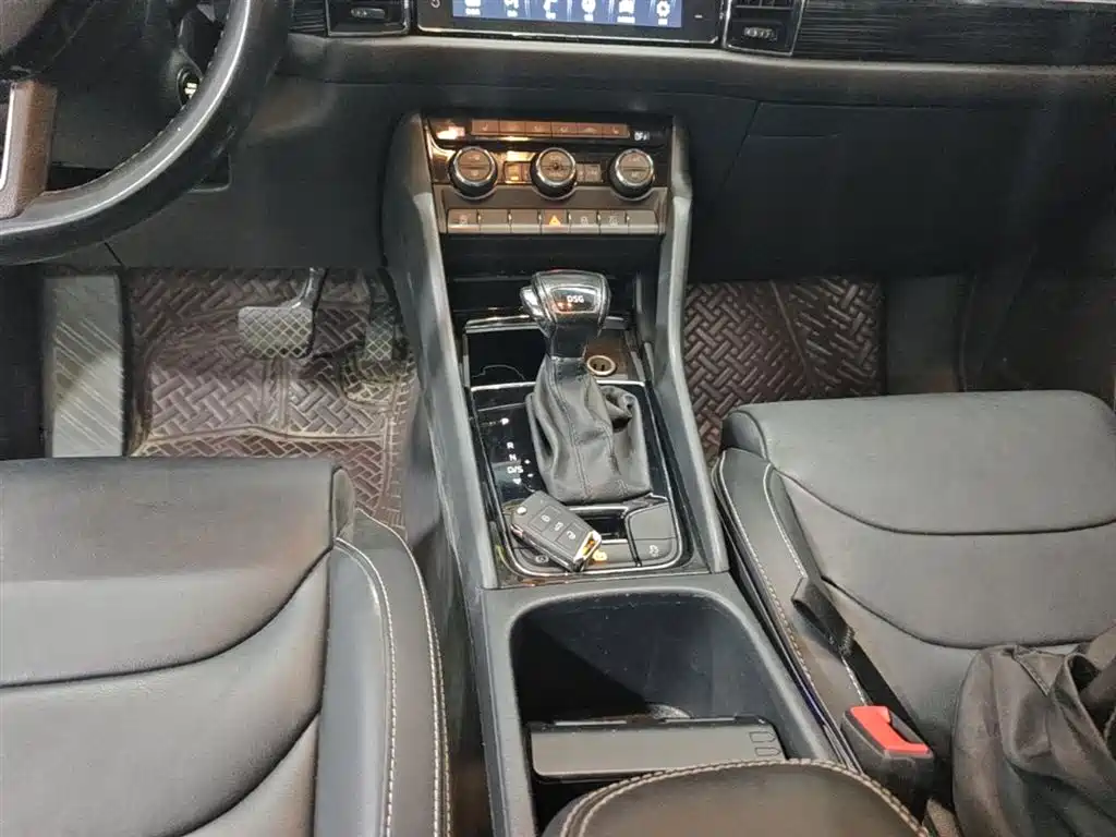 Škoda Kodiaq 2018 Facelift TSI330 5-seat 2WD Premium Luxury Edition фото 14