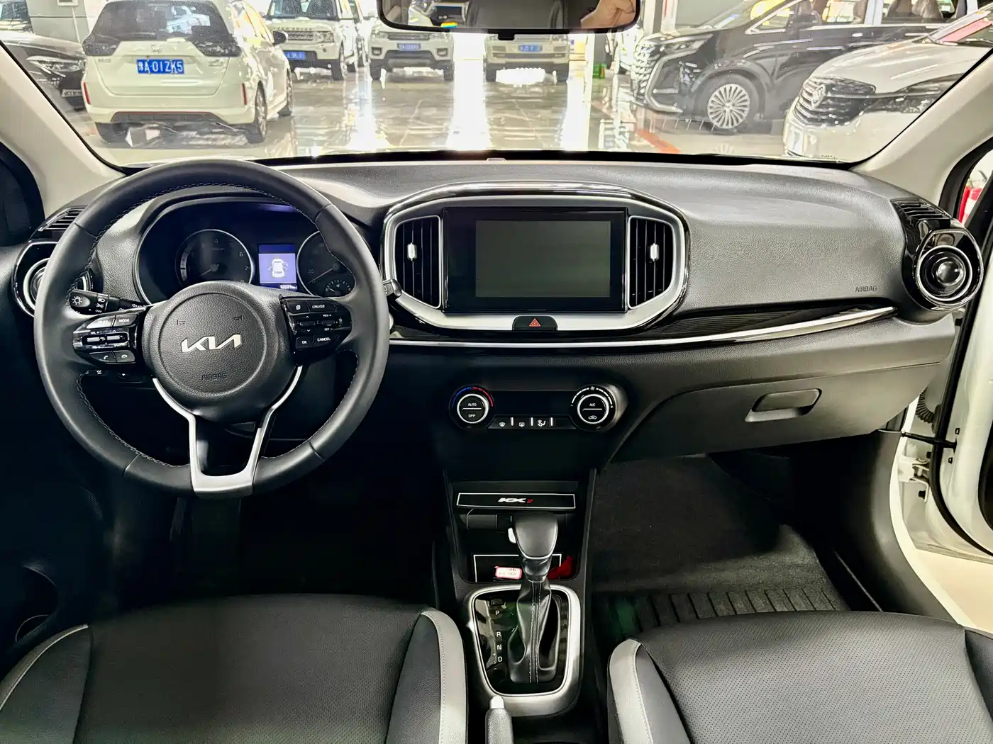 Kia KX1 2021 1.4L CVT Sunroof Version фото 4