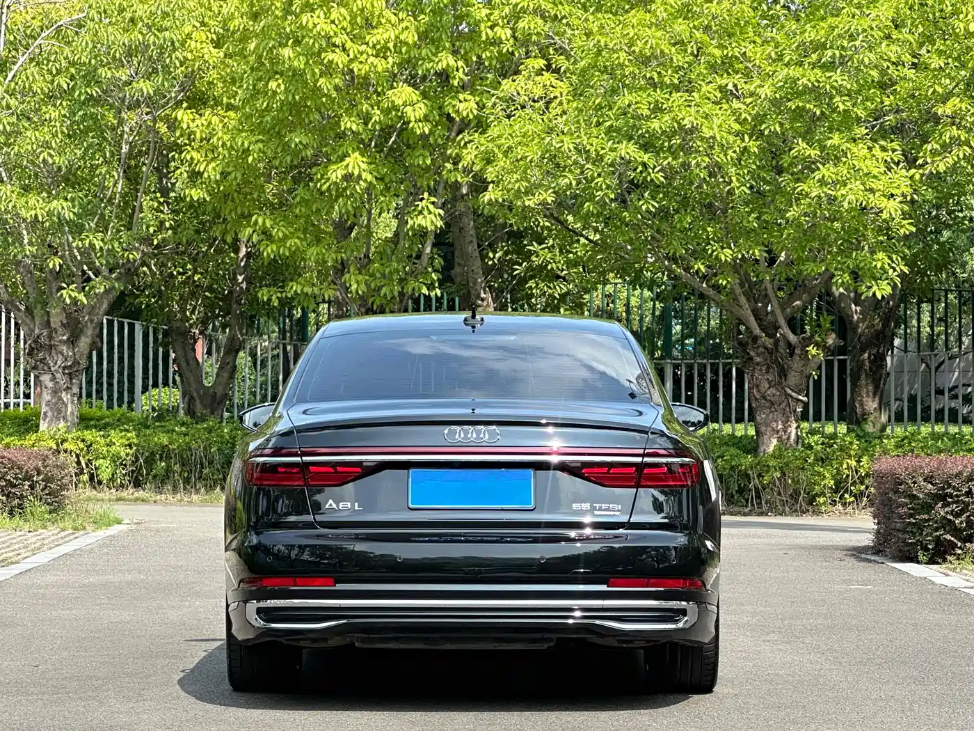 Audi A8 2023 A8L 55 TFSI quattro Flagship фото 5