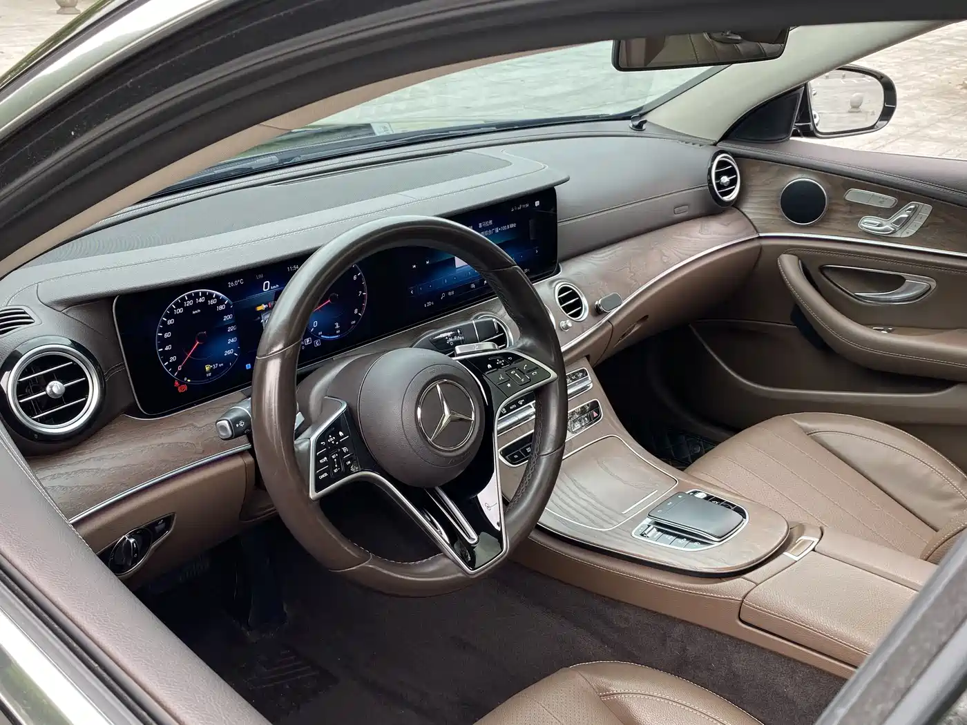 Mercedes-Benz E-Class 2021 E 300 L Fashion фото 11