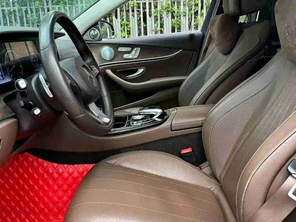 Mercedes-Benz E-Class 2017 Model E 320 L 4MATIC фото 9