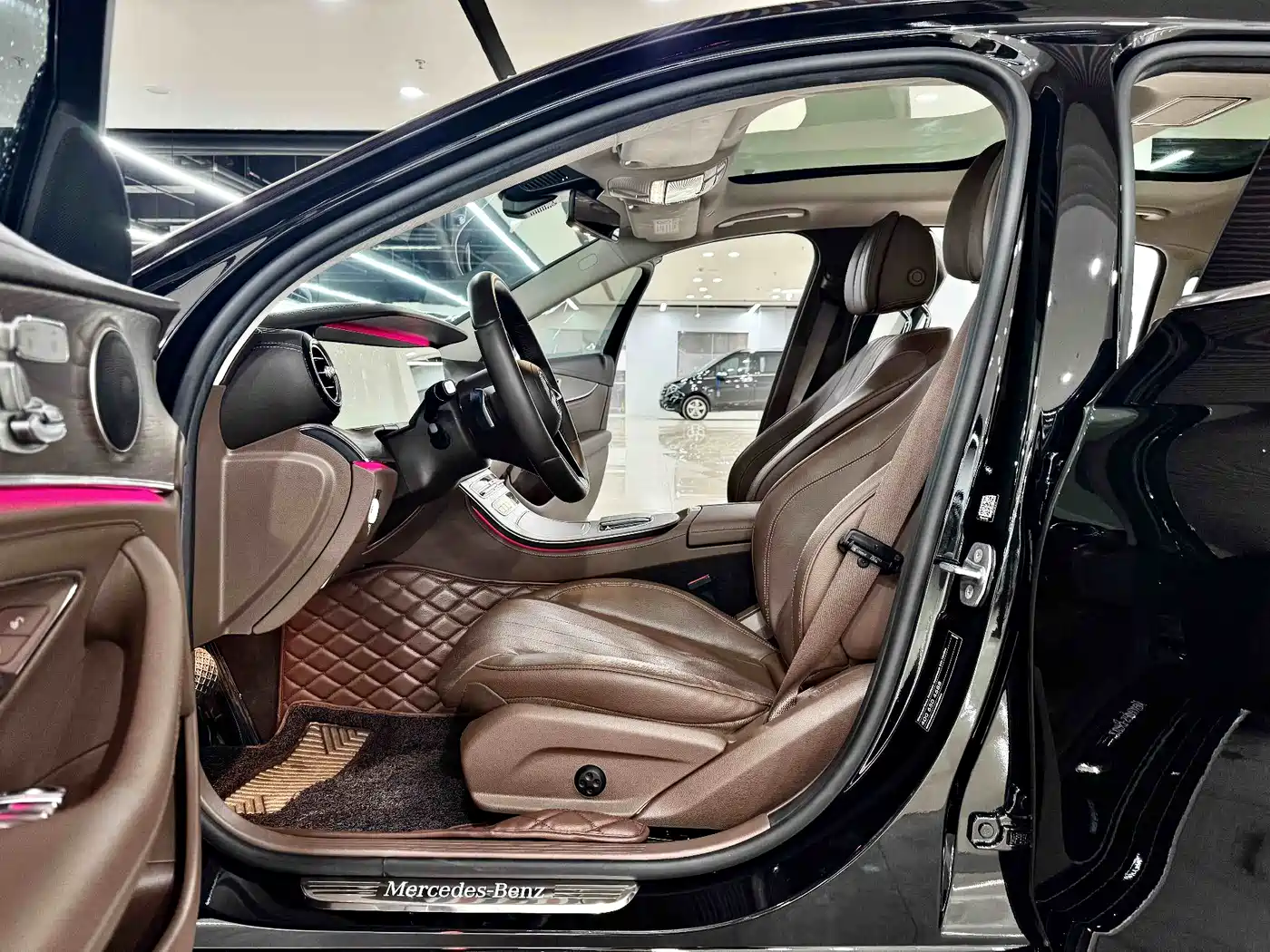 Mercedes-Benz E-Class 2021 E 300 L Fashion фото 9