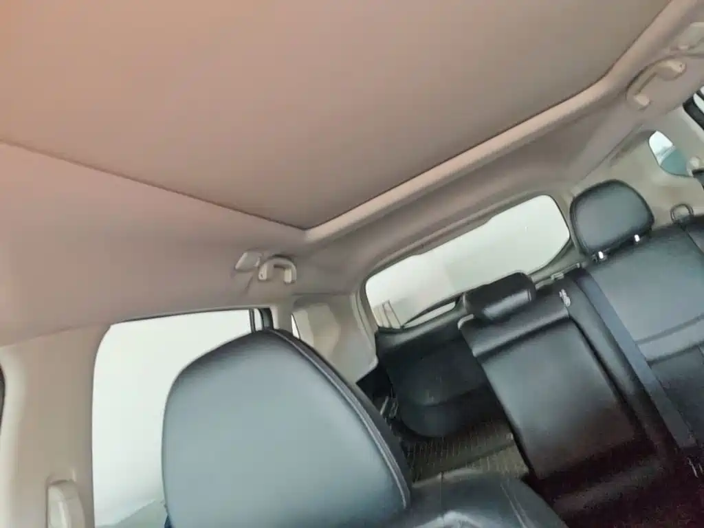 Nissan X-Trail 2019 2.0L CVT Smart Comfort 2WD 18