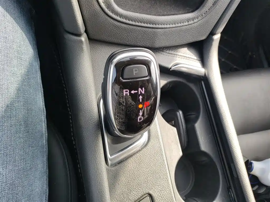 Cadillac XT5 2016 25T Luxury Model фото 14
