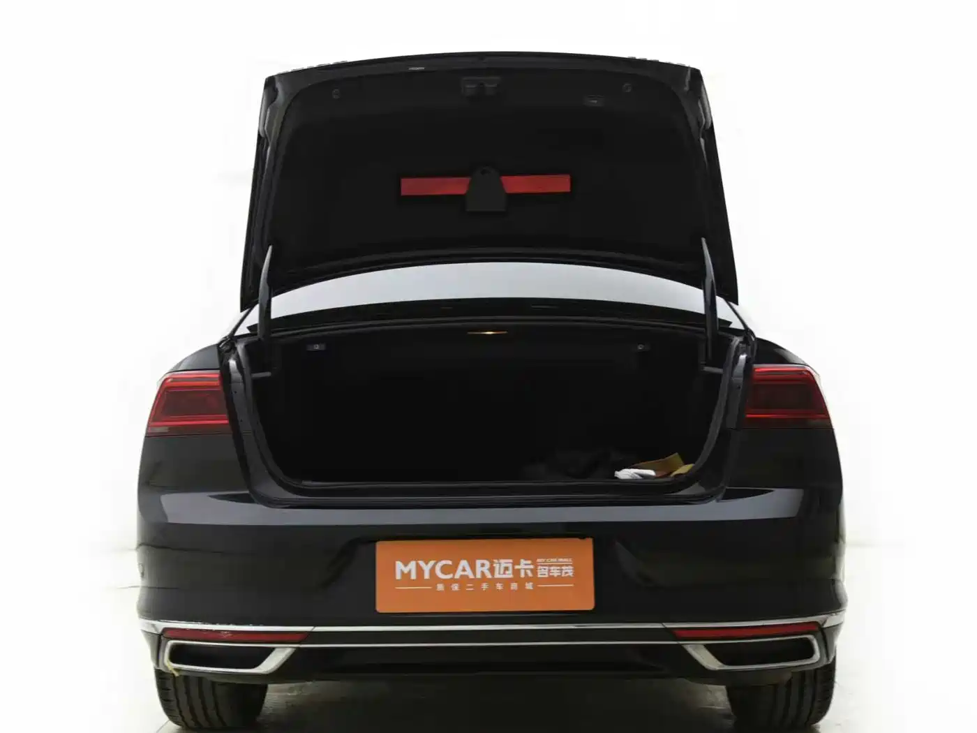 Volkswagen Magotan 2021 330TSI DSG 30th Anniversary Edition фото 11