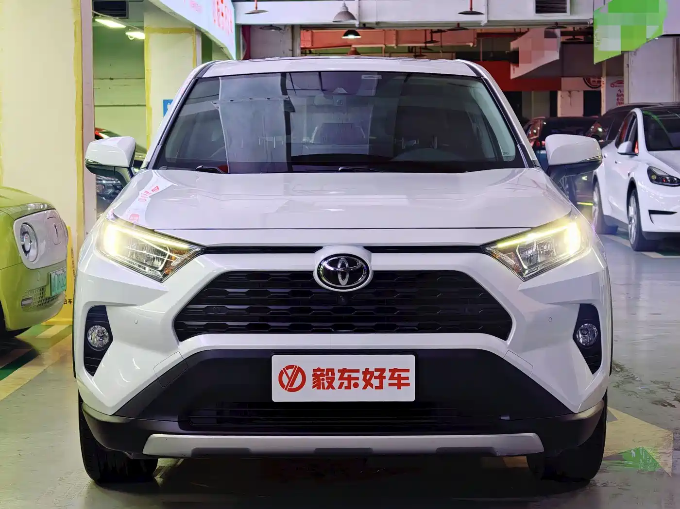 Toyota RAV4 Rongfang 2022 2.0L CVT 2WD Trend Plus Edition фото 2