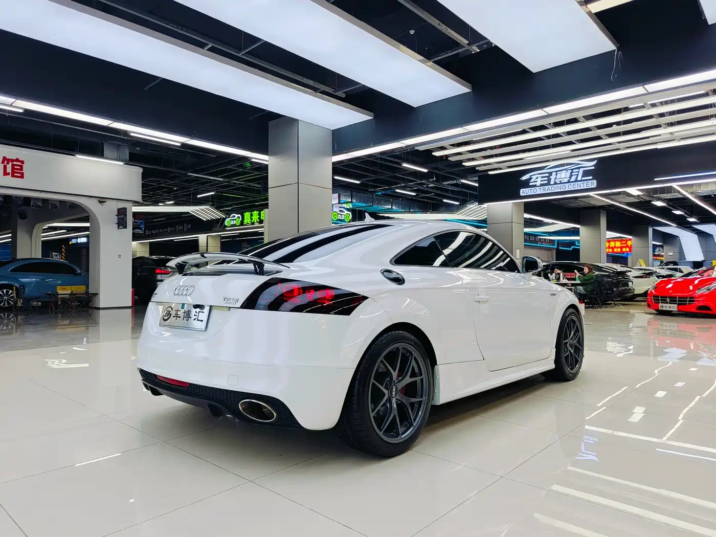 Audi TT 2011 TT Coupe 2.0TFSI фото 7