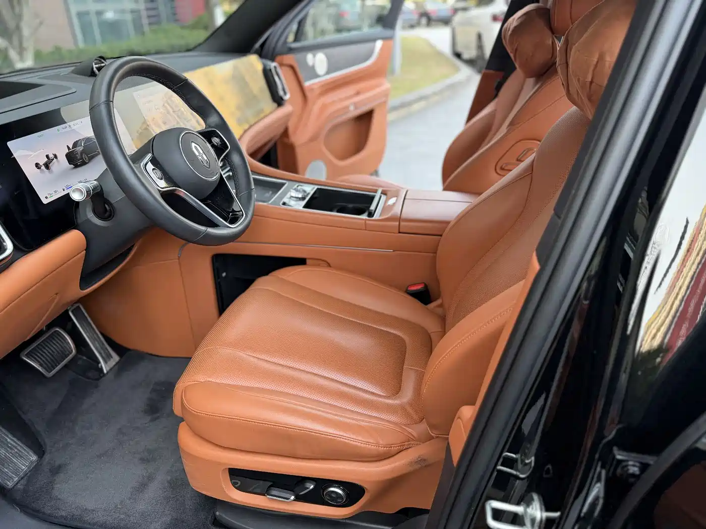 AITO Wenjie AITO M9 2024 Range Extender Ultra 52kWh 6-seater фото 8