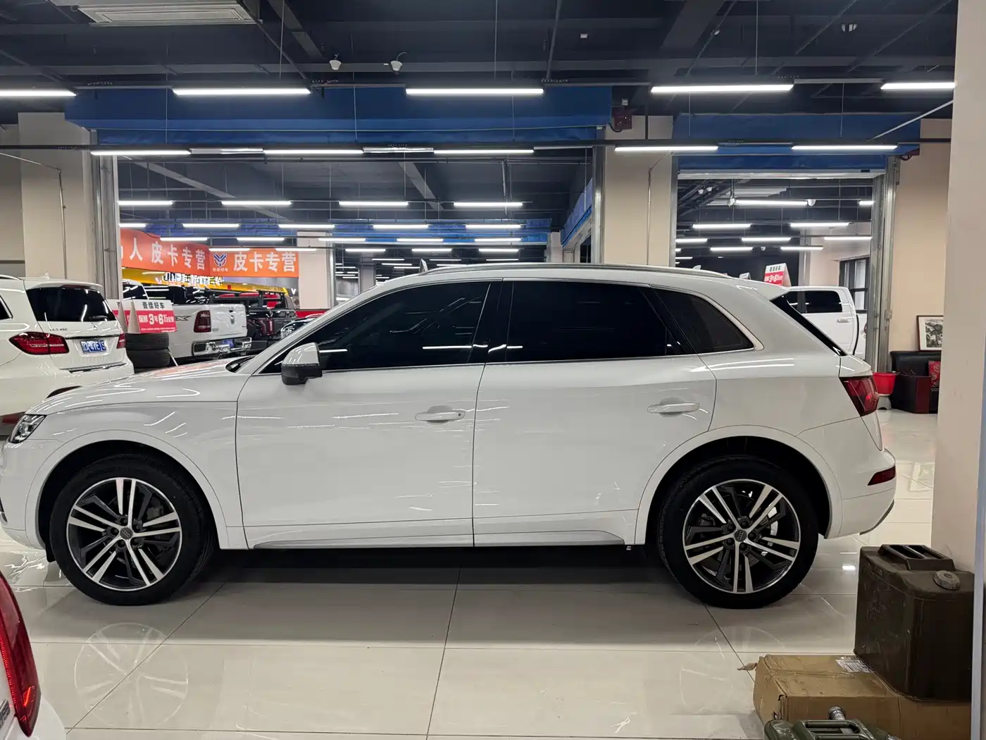 Audi Q5L 2020 40 TFSI Prestige Fashion фото 30