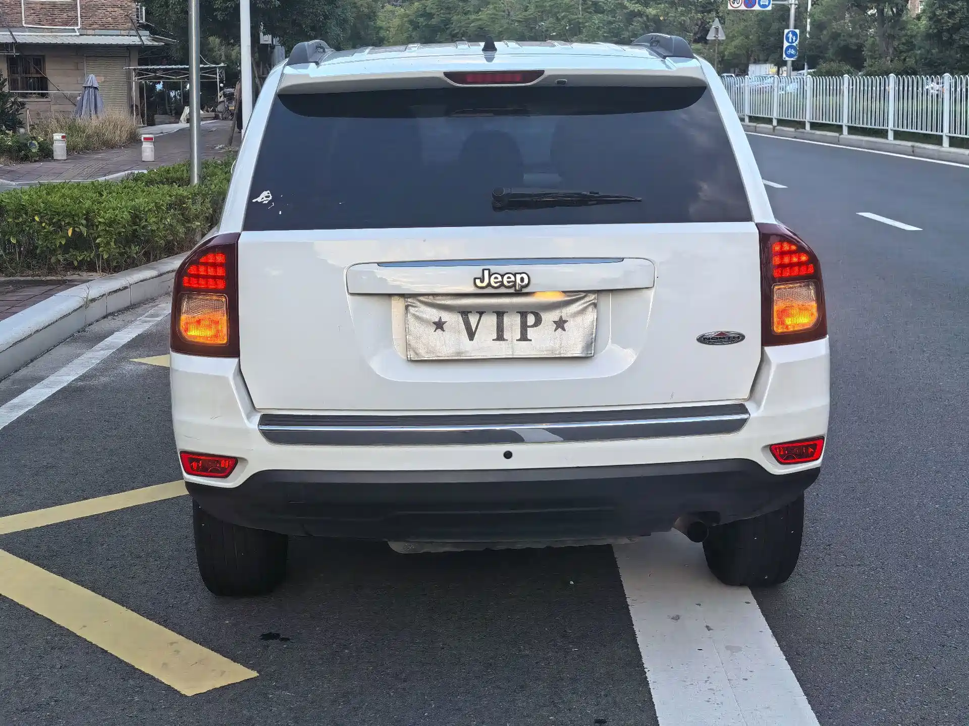 Фото 8 - Jeep Compass (Import)