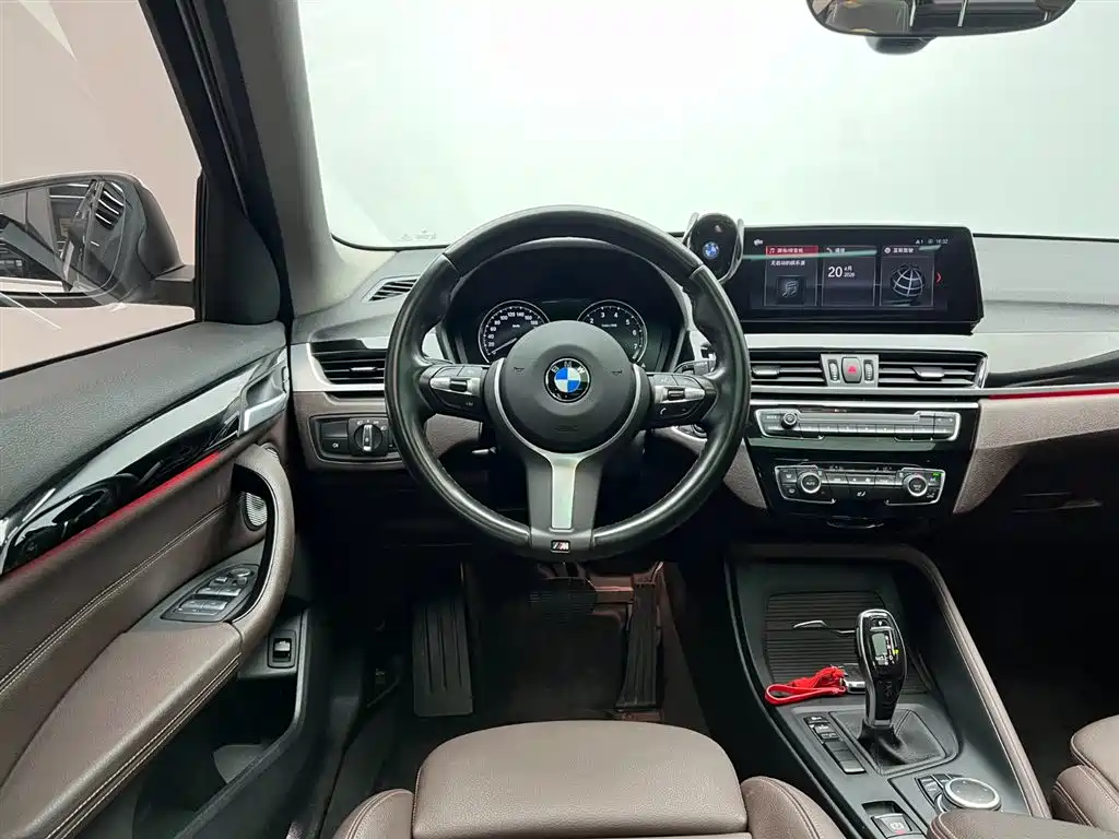 BMW X1 2021 sDrive25Li Leading фото 18