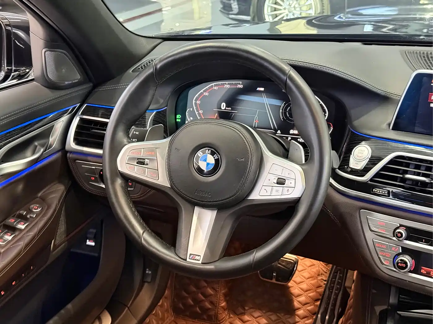 BMW 7 Series 2021 Model 740Li Leading M Sport Package фото 4