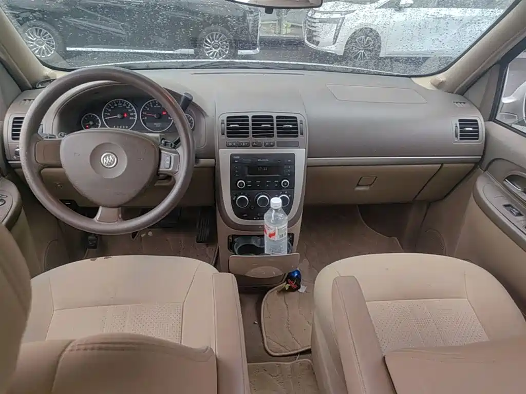 Buick GL8 2014 2.4L Comfort Edition фото 10