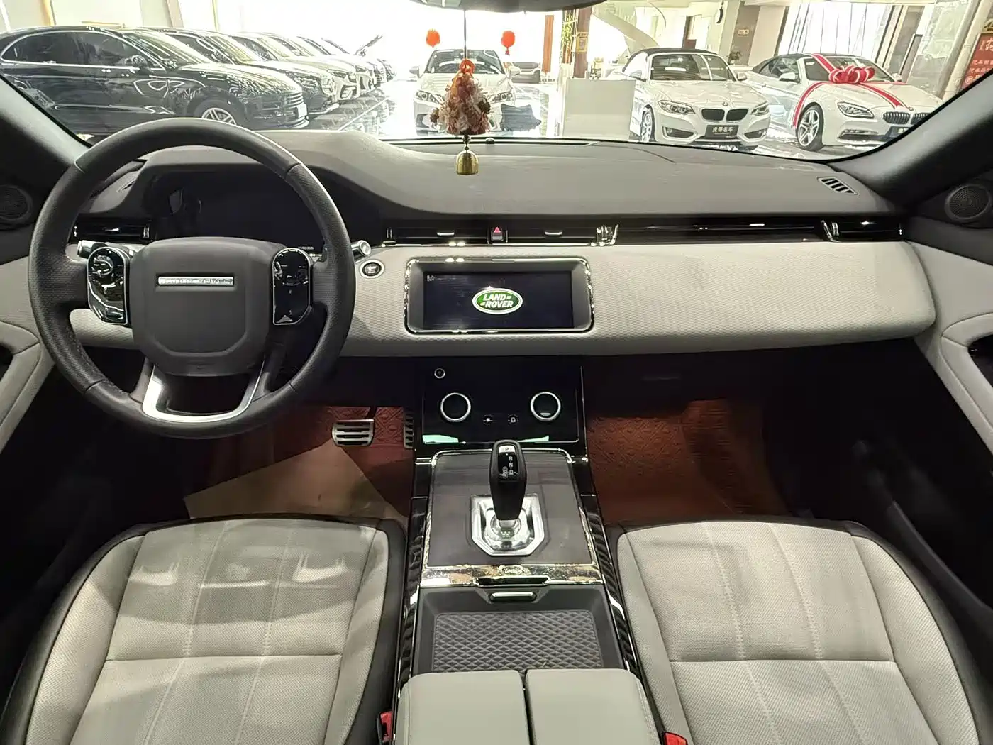 Land Rover Range Rover Evoque 2020 249PS R-DYNAMIC S Sport Edition фото 6