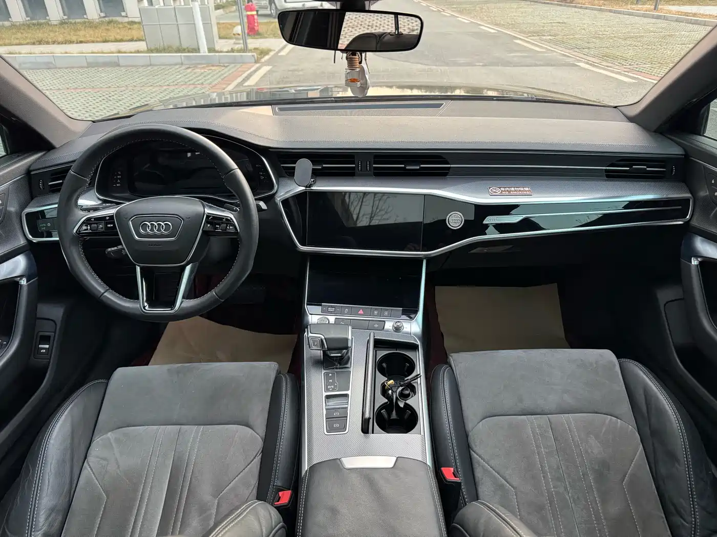 Audi A6L 2021 40 TFSI Luxury Sport фото 17