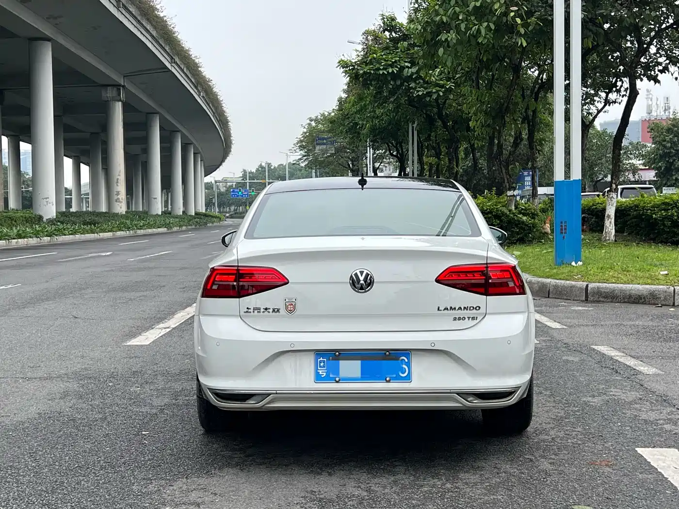 Volkswagen Lamando 2019 280TSI DSG Luxury Edition China V фото 15