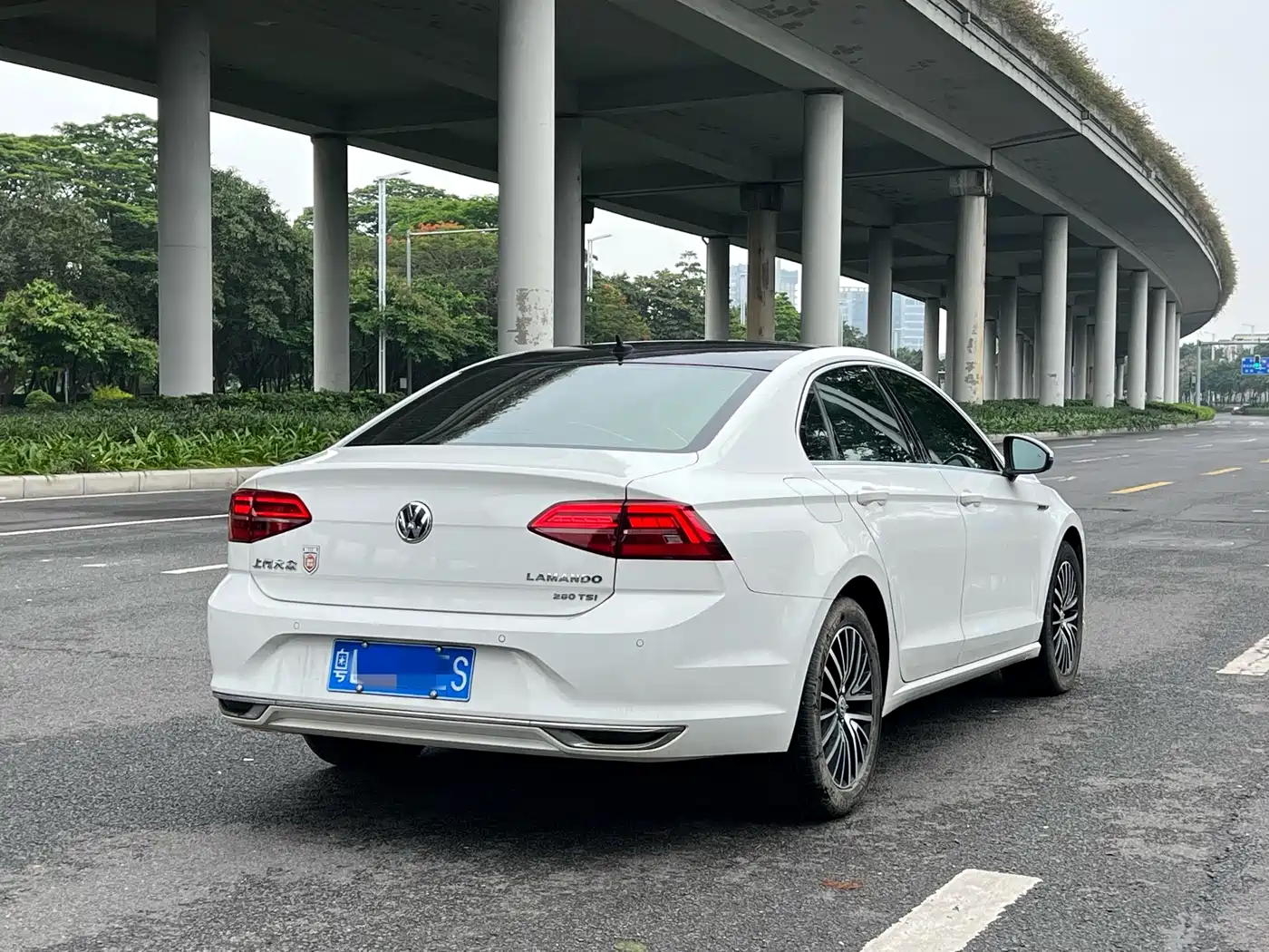 Volkswagen Lamando 2019 280TSI DSG Luxury Edition China V фото 16