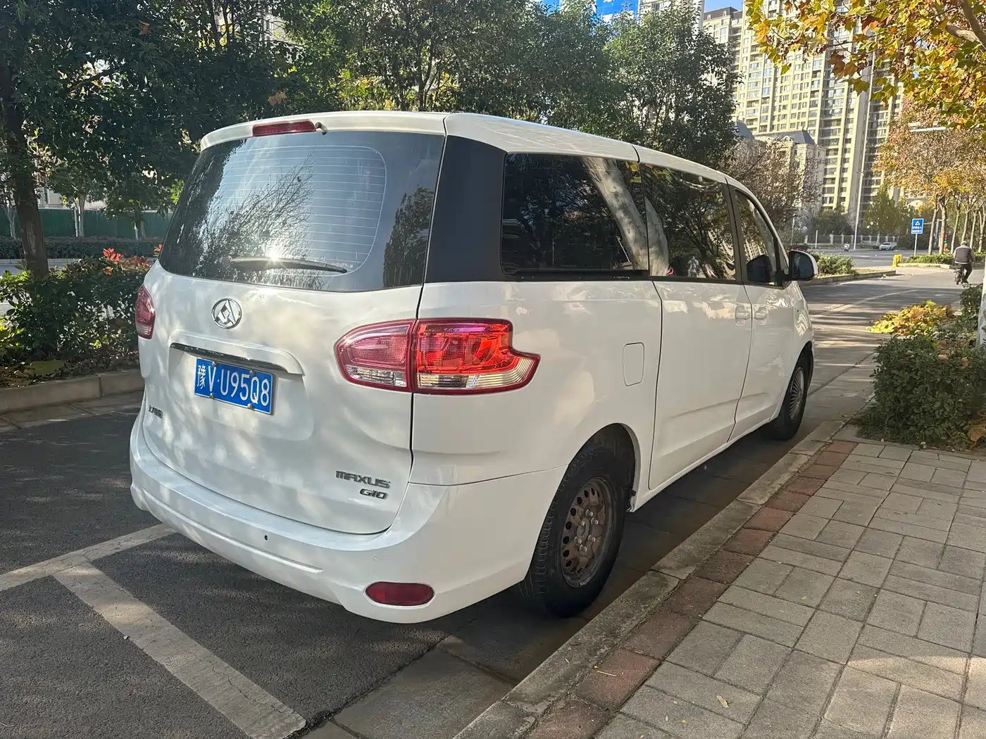 SAIC Maxus Maxus G10 2015 2.0T Automatic Commemorative Edition фото 6