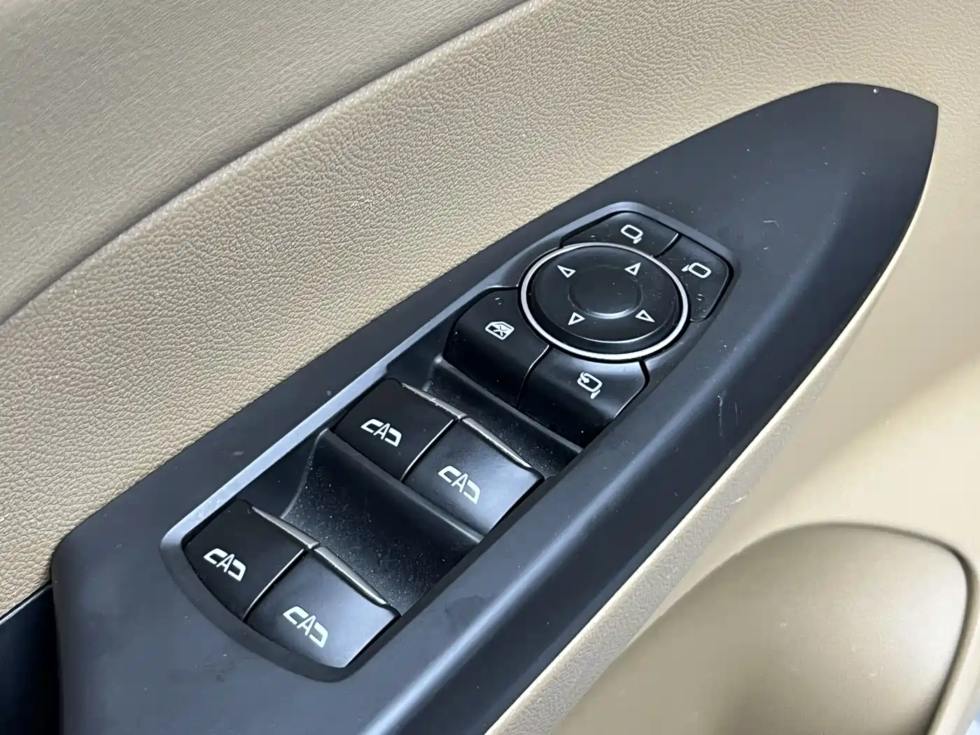 Buick GL8 2021 ES Landlord 653T Premium фото 10
