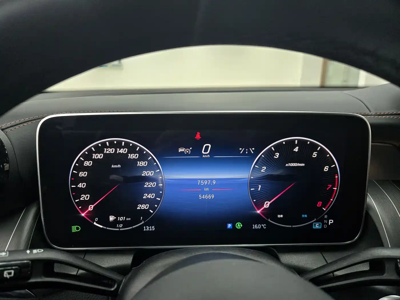 Mercedes-Benz GLC 2023 GLC 260 L 4MATIC Luxury 5-Seater фото 10