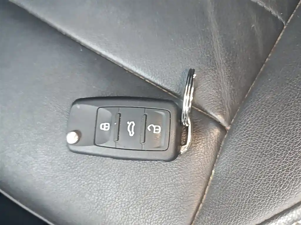 Volkswagen Lavida 2017 230TSI DSG Comfort Edition фото 9