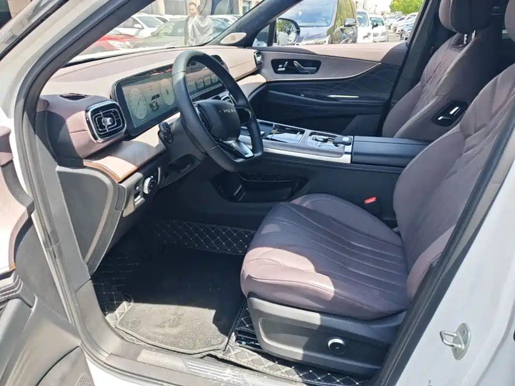 Chery Tiggo 9 2024 2025 2.0T Automatic 2WD Premium Edition 5-Seater