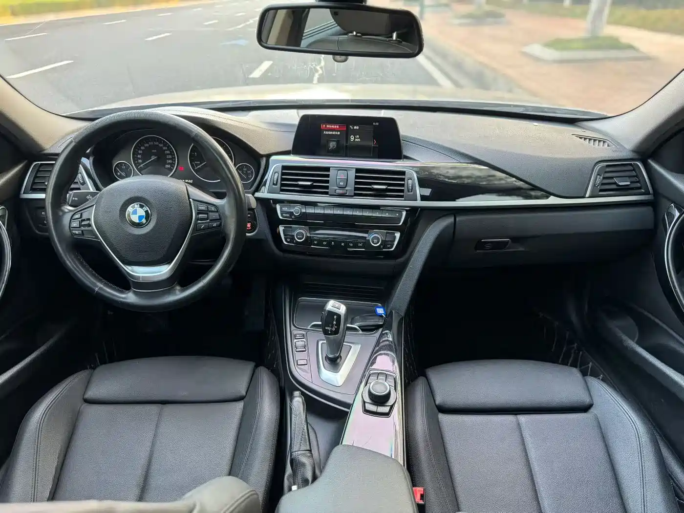 BMW 3 Series 2018 320Li Fashion Style фото 4