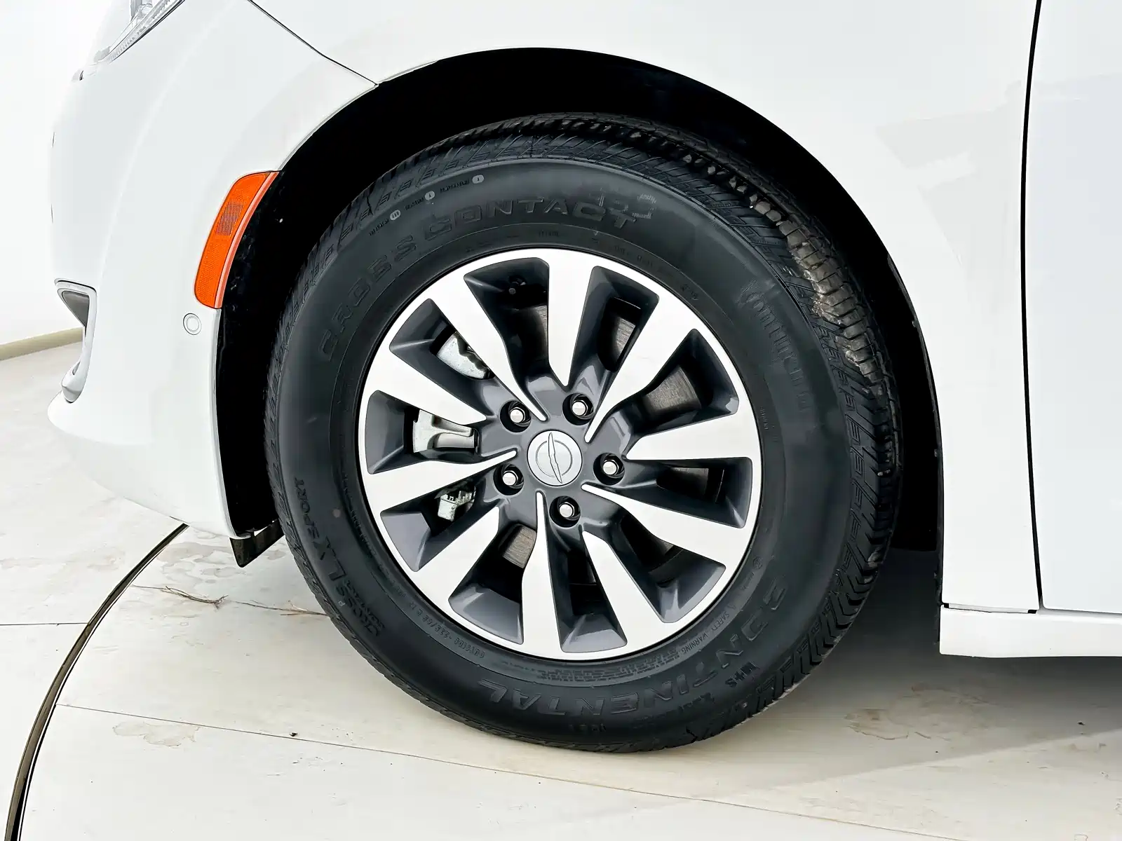 Фото 5 - Chrysler Pacifica PHEV