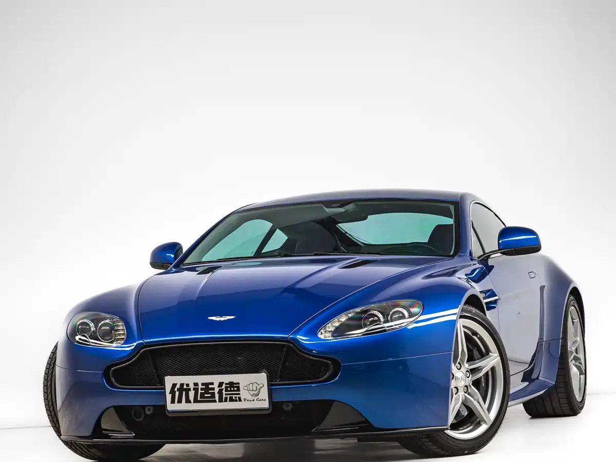Aston Martin V8 Vantage 2018 2016 4.7L Coupe