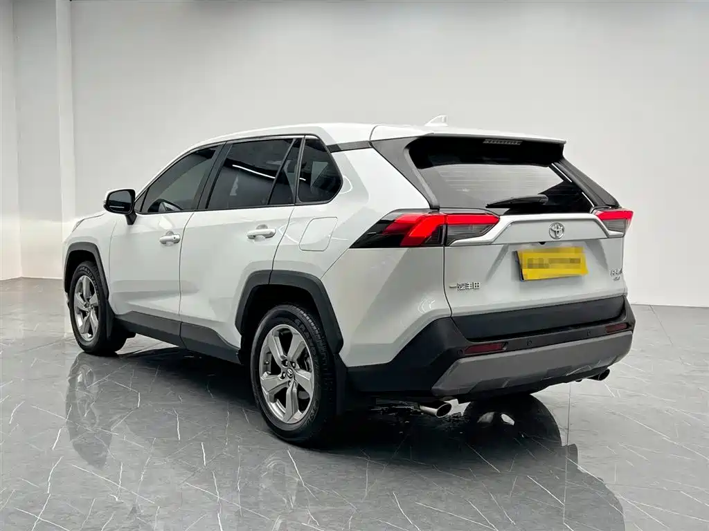 Toyota RAV4 Rongfang 2022 2.0L CVT 4WD Trend Plus Edition фото 4