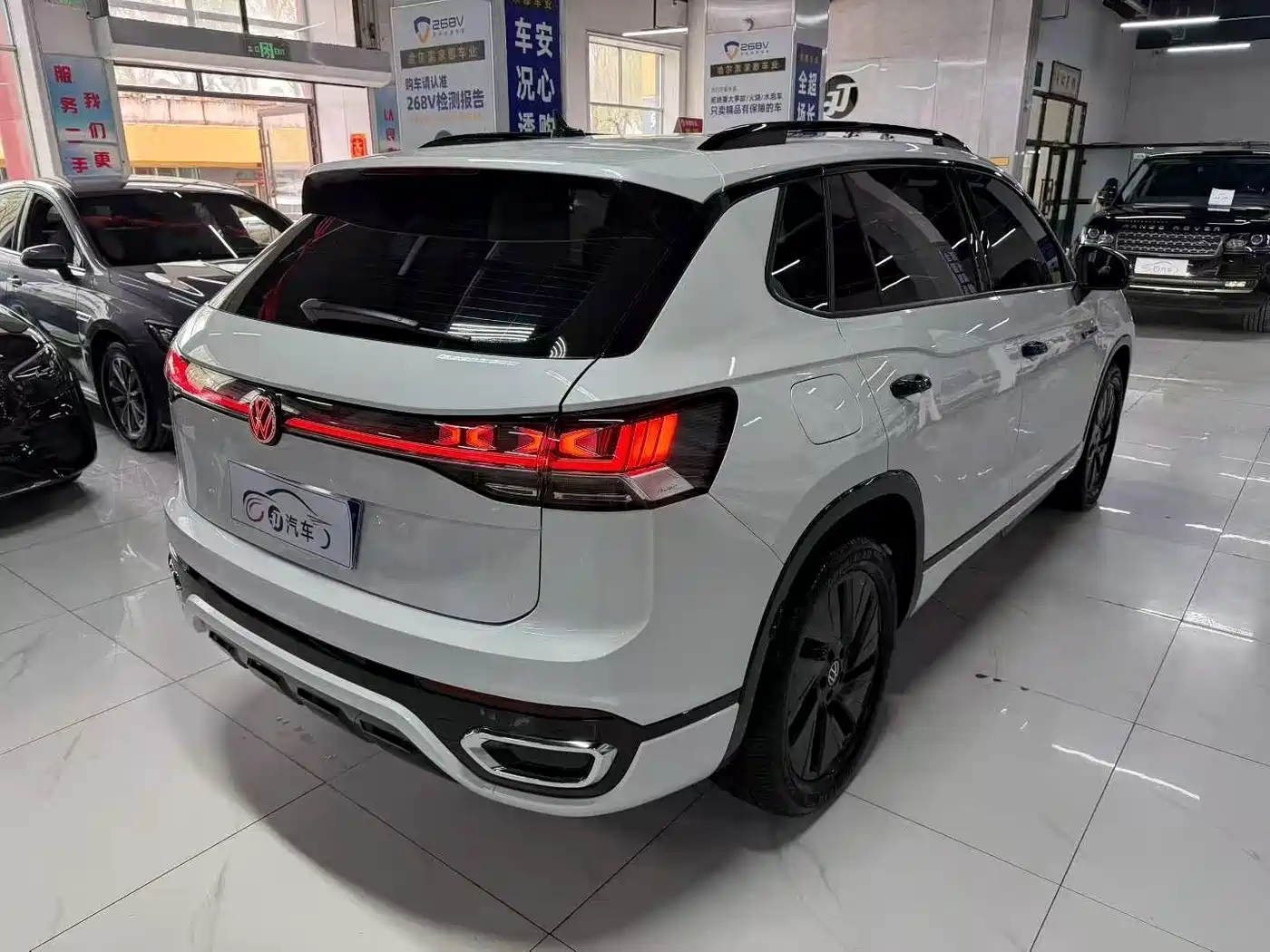 Volkswagen Tayron 2023 380TSI 4WD R-Line High-Performance Edition фото 6