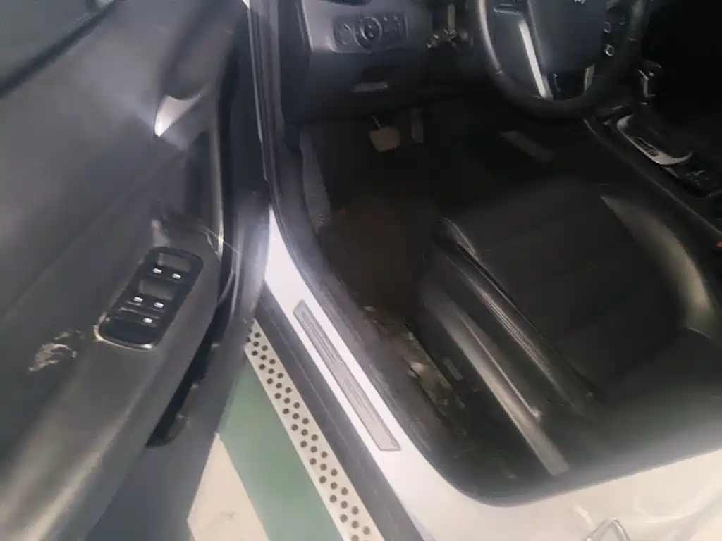 MG Roewe RX5 2016 2016 1.5TGI TST Luxury Edition