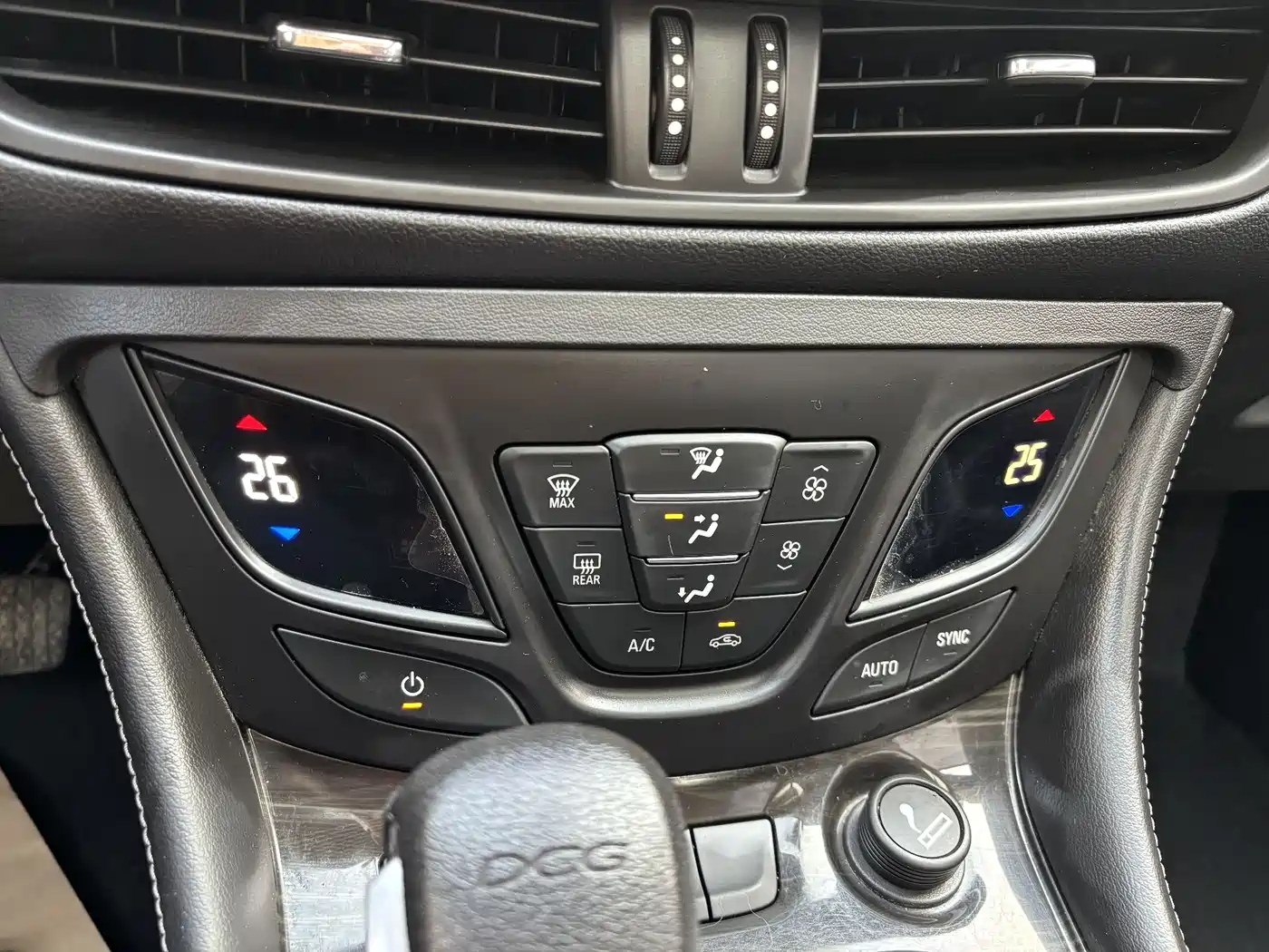 Buick Envision Plus 2021 532T FWD Leading Trim фото 26